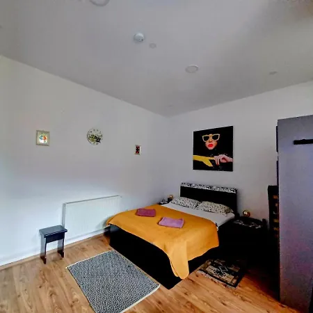 Lägenhet Modern Central Studio